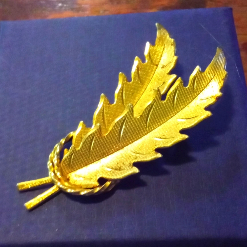 Gold Leaf Brooch